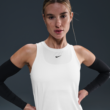 Tielko Nike Nike One Classic Dri-FIT Tank Top Biela | IB9385-100, 2