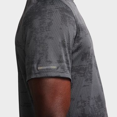 Tričko Nike M NK DFADV RUN DIV SS TOP Šedá | fn3383-068, 2