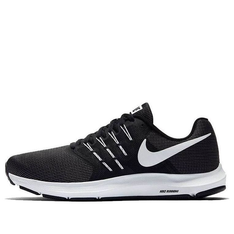 Tenisky a topánky Nike Run Swift Čierna | 908989-001