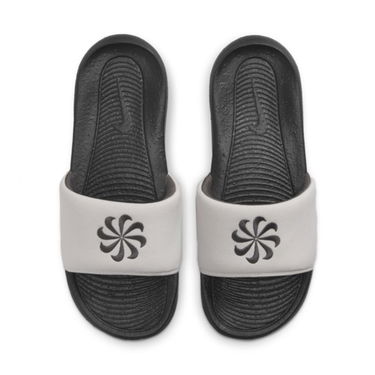 Tenisky a topánky Nike Victori One Next Nature Šedá | DM8598-001, 2