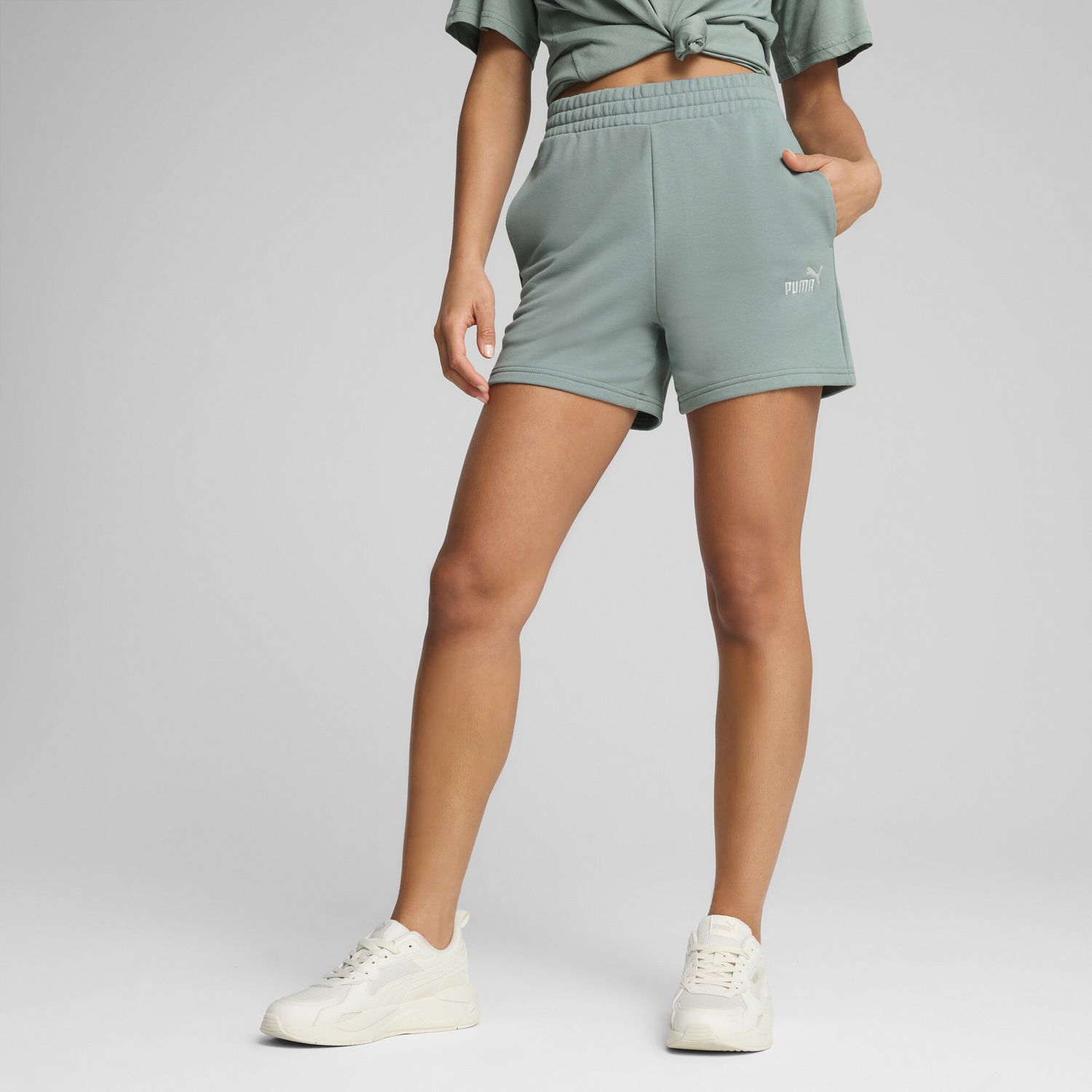 Šortky Puma ESS Small No. 1 Logo 5'' High-Waisted Shorts Zelené | 682441_30, 0