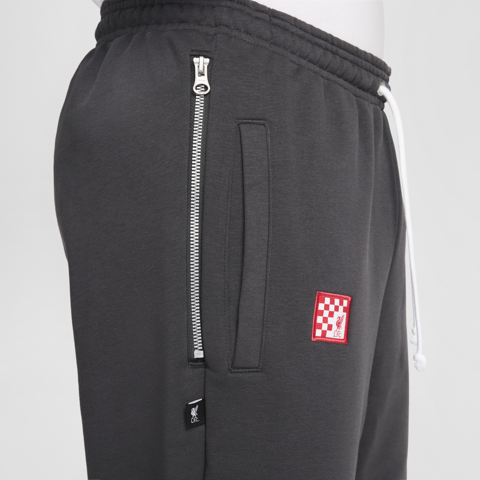 Liverpool FC Standard Issue Dri-FIT Pants