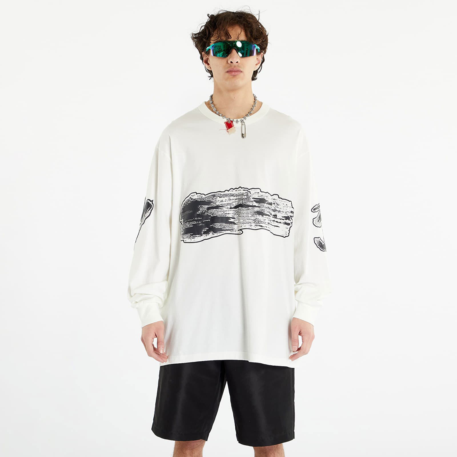 Graphic Logo Long Sleeve Tee