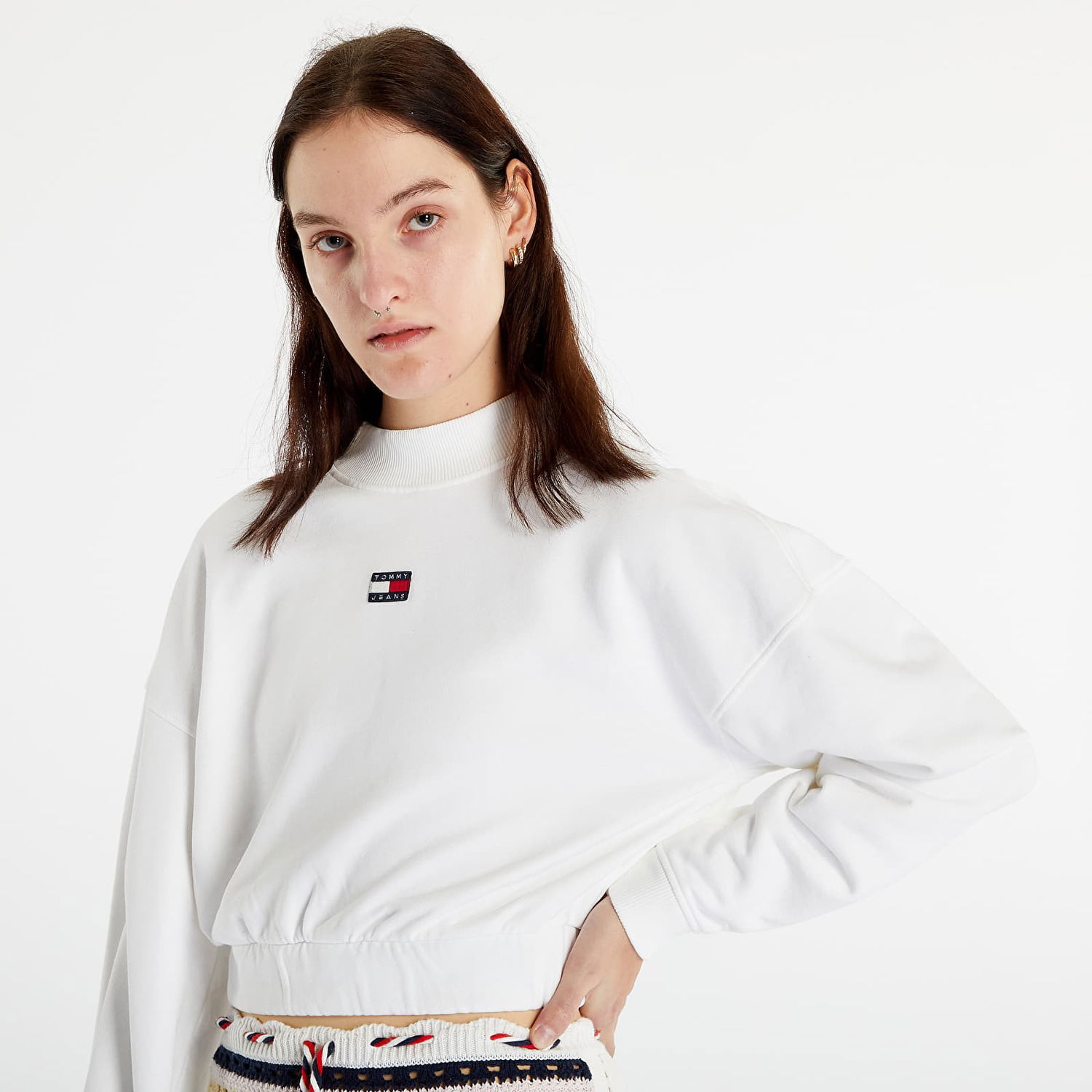 Mikina Tommy Hilfiger Boxy Crop Badge Hoodie Biela | DW0DW15415 YBR, 1