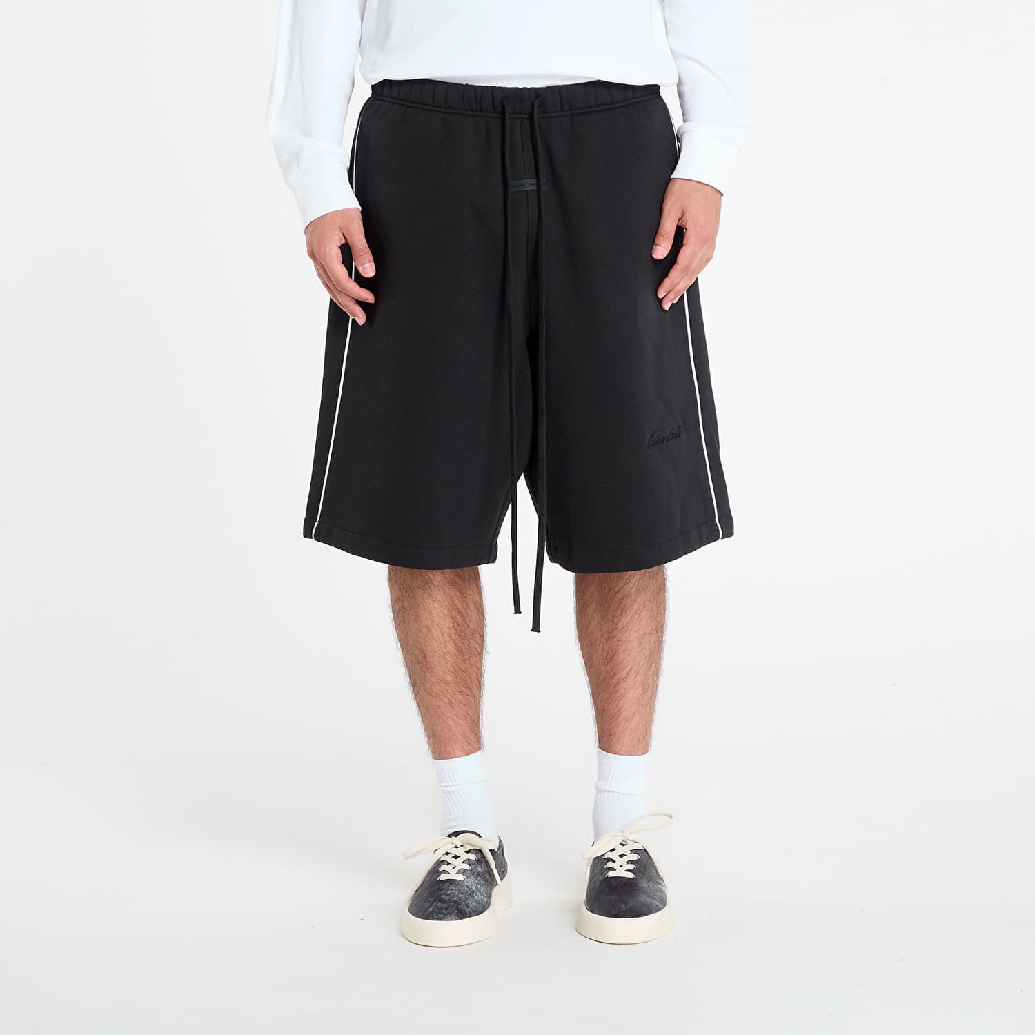Šortky Fear of God Fear of God Essentials Relaxed Sweatshorts With Piping Čierna | 160SP254550F-378, 0