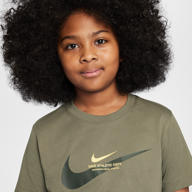 Tričko Nike Nike Sportswear Older Kids' T-Shirt Zelené | HV6970-222, 4