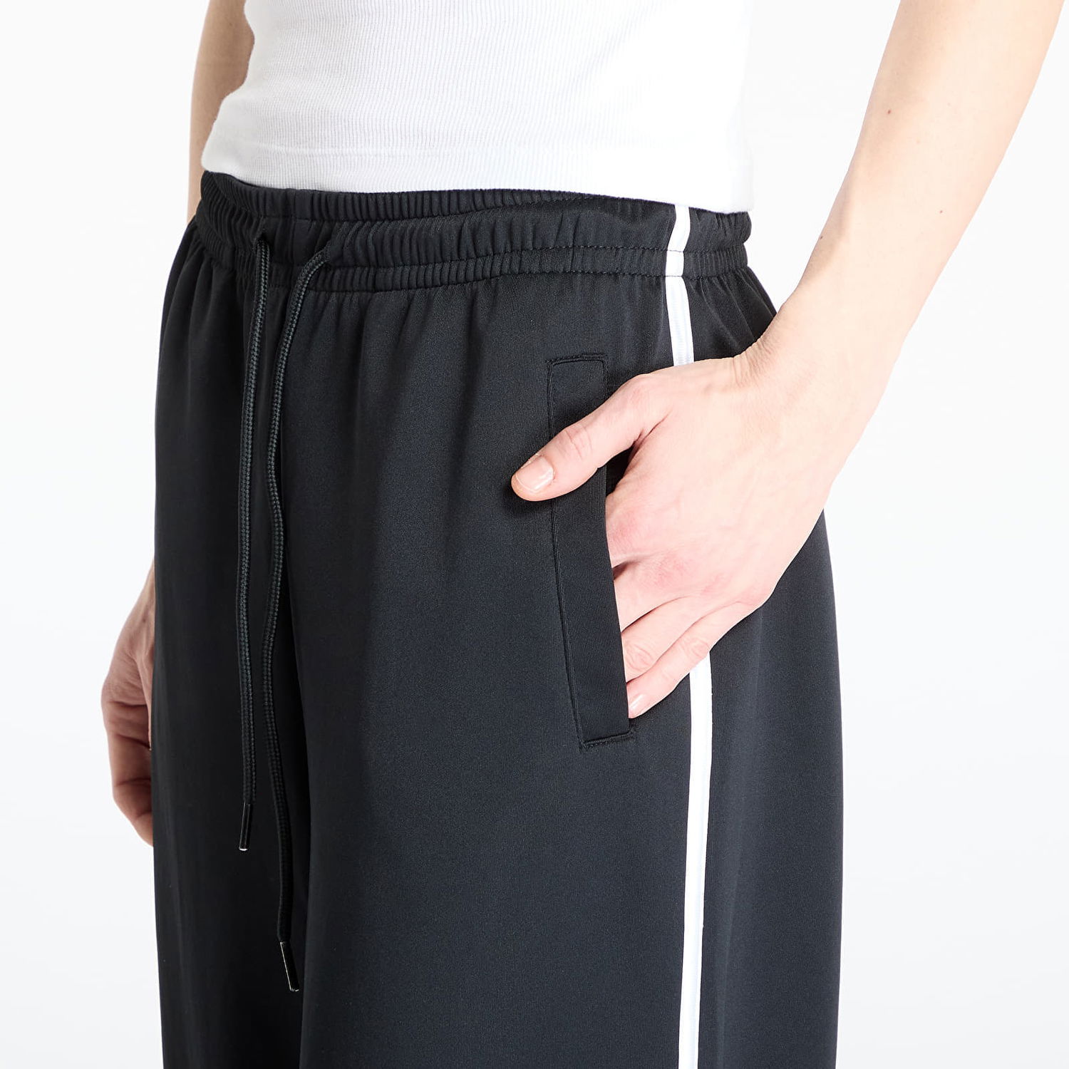 Tepláky Urban Classics Wide Leg Track Pants Čierna | TB7136-00007, 1