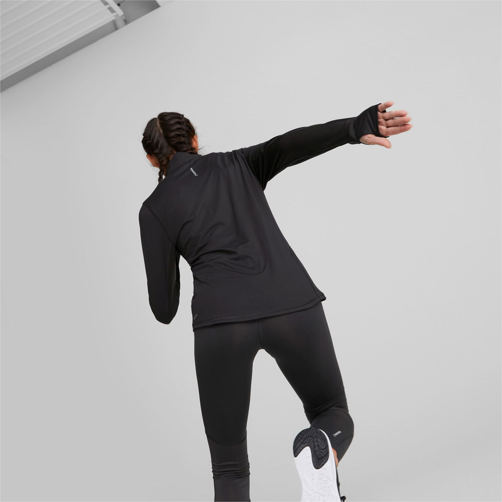 Run Favourite Quarter-Zip Running Top