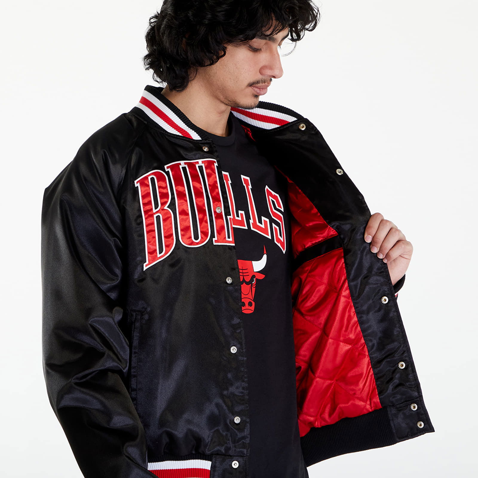 Chicago Bulls NBA Applique Satin Bomber Jacket UNISEX Black/ Front Door Red