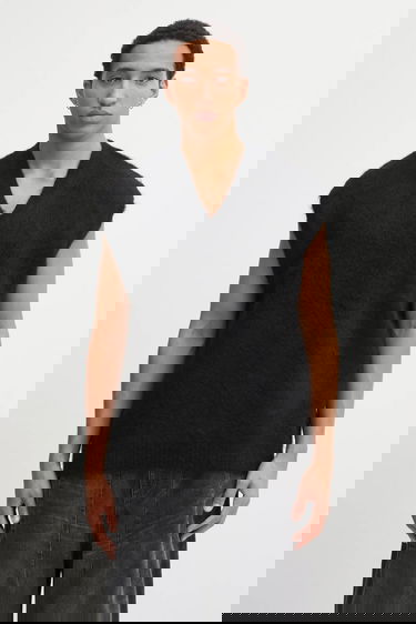 Vesta Needles Needles V-Neck Wool Blend Fuzzy Knit Vest Čierna | RW359, 0