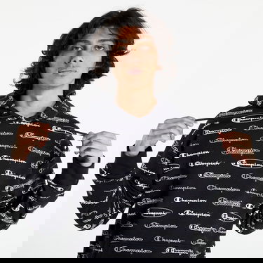 Mikina Champion All-Over Script Logo Čierna | 217259-CHA-KL001, 2