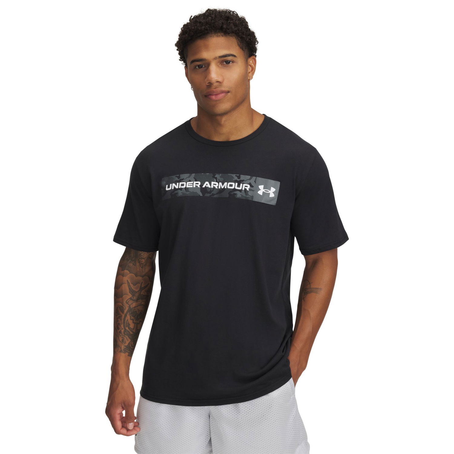 Tričko Under Armour Camo Chest Stripe Short Sleeve T-Shirt Čierna | 1376830-002, 0