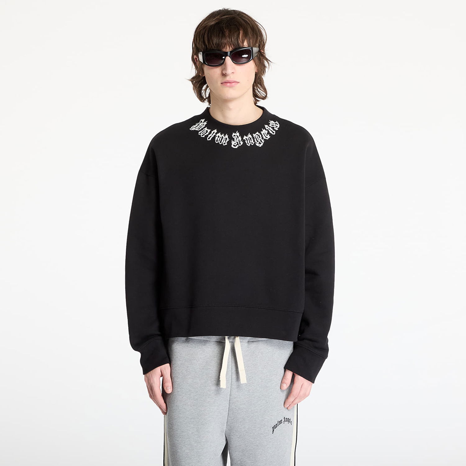 Sveter Palm Angels Palm Angels Neck Logo Crew Sweatshirt Čierna | PMBA026S25FLE0021003, 0