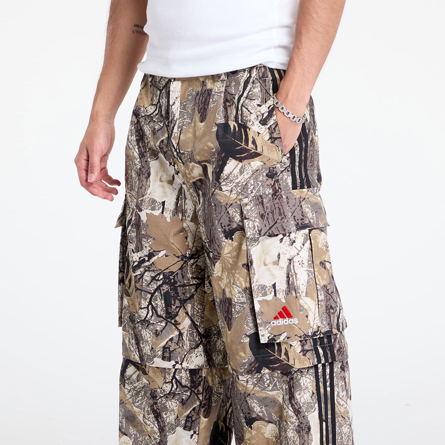Cargo nohavice adidas Originals adidas Originals Camo Cargo Zip-Off Pants Béžová | KD6256, 1