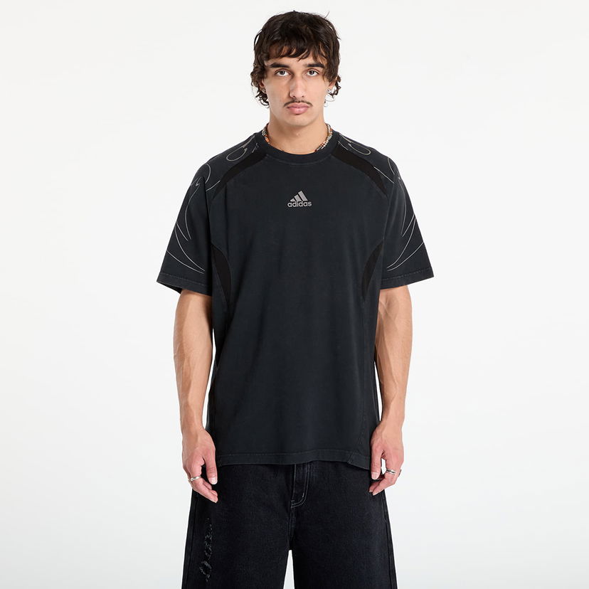 Tričko adidas Originals Adilenium Season 4 Teamgeist Graphic Tee Čierna | KF8538