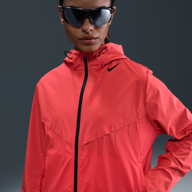 Vetrovka Nike AeroSwift Aerogami Storm-FIT Running Jacket Červená | FZ3396-696, 1