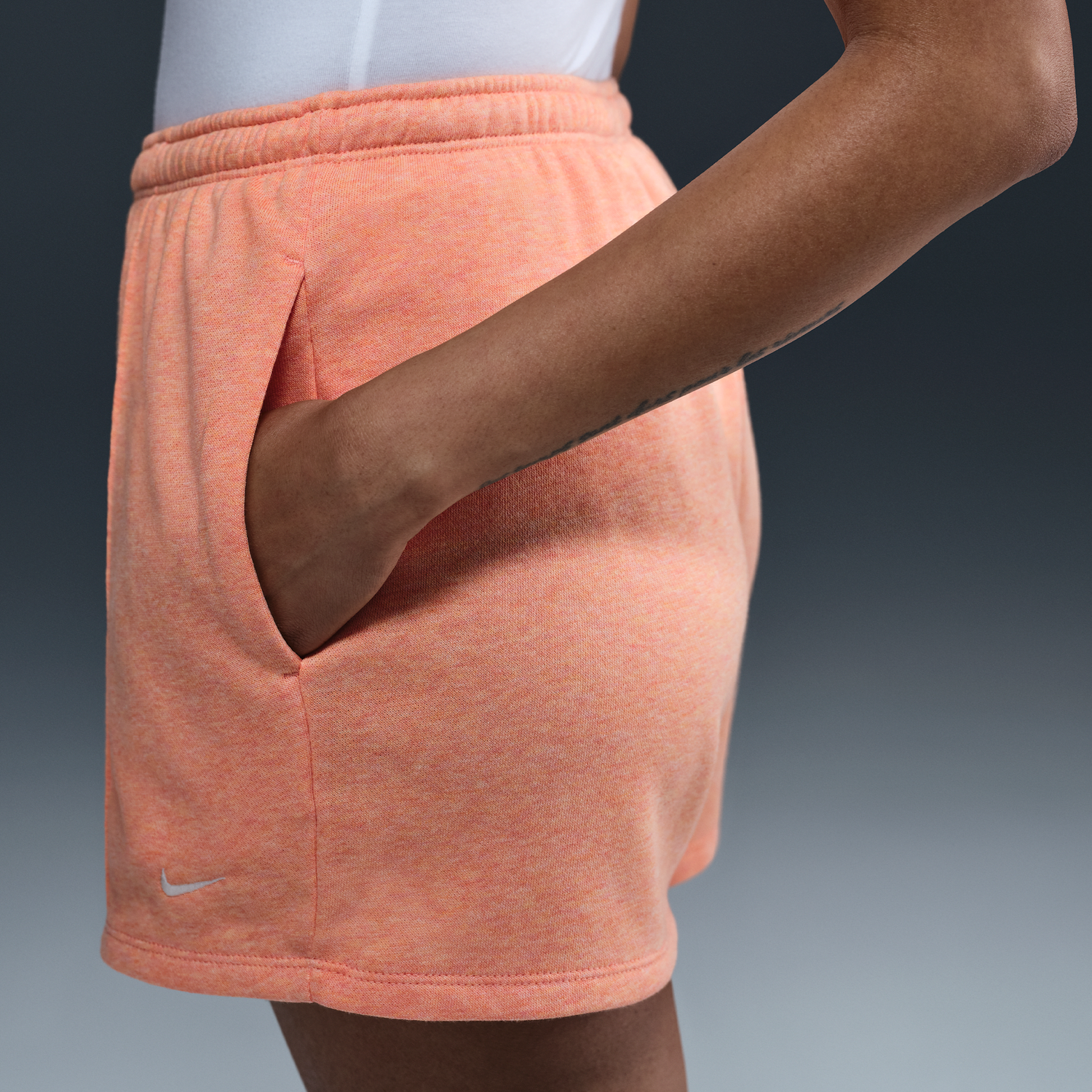 Šortky Nike Sportswear Chill Terry Mid-Rise French Terry Shorts Oranžová | HF6940-844, 1