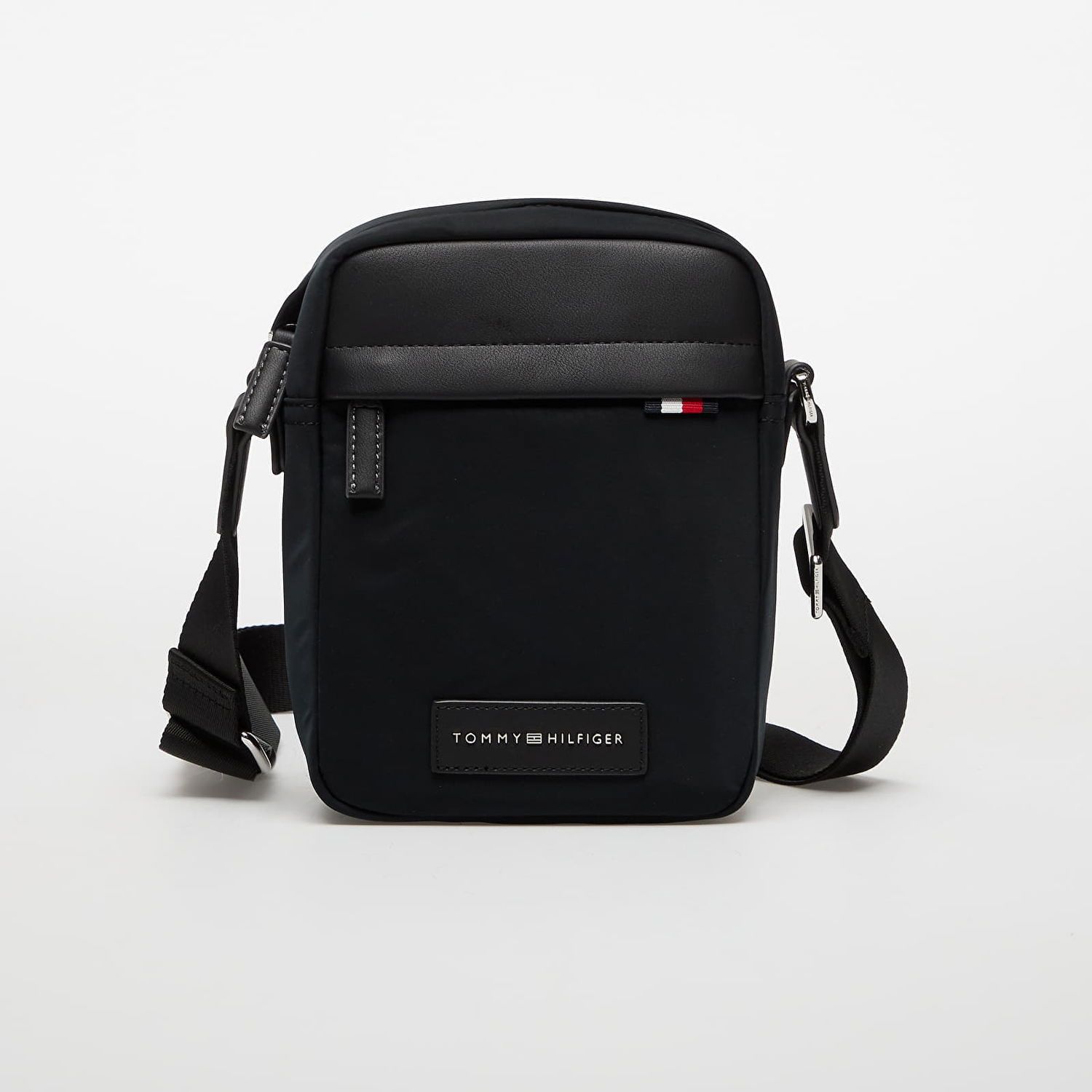 Taška cez rameno Tommy Hilfiger Tommy Hilfiger Nylon Mini Reporter Bag Čierna | AM0AM13618 BDS, 0