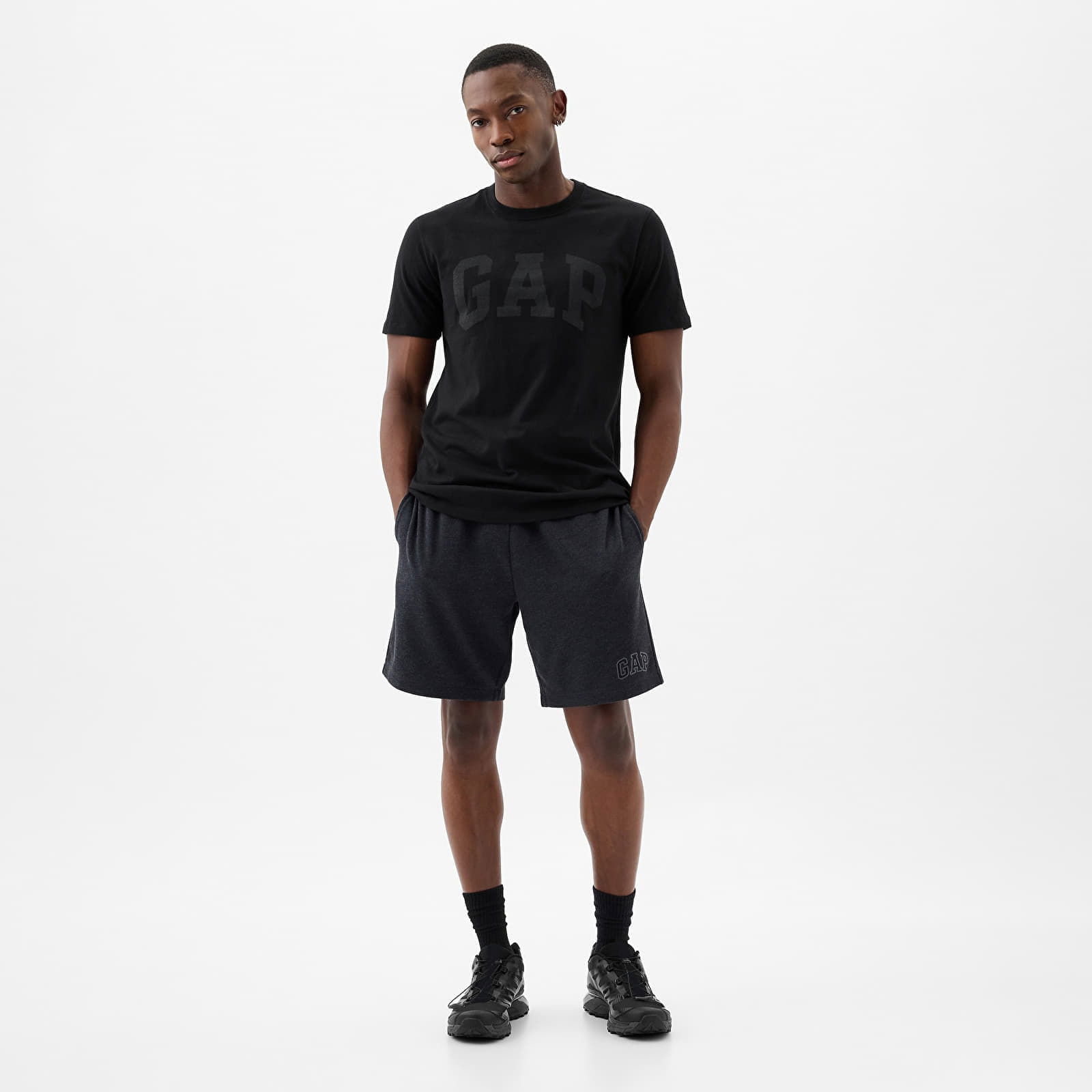 Basic Logo Tee True Black V2 2