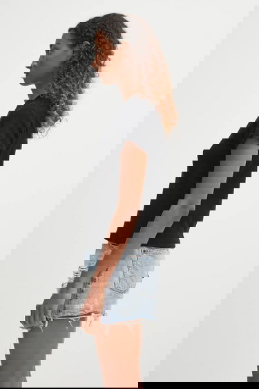 Tričko Maison Margiela MM6 Maison Margiela Ribbed Short Sleeve Wool Blend T-shirt Čierna | S52GC0357.M20122.900, 1