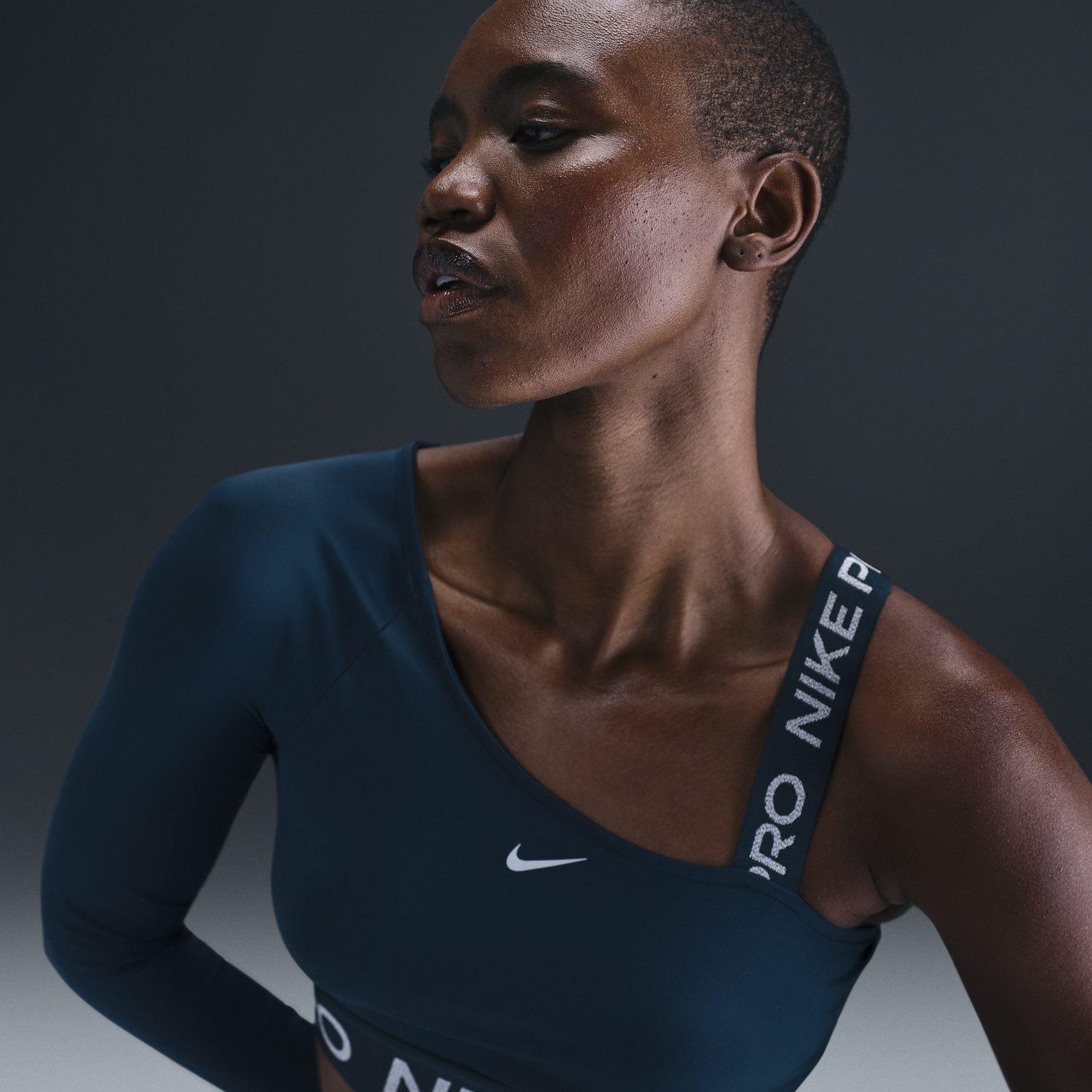 Crop Top Nike Asymmetric Dri-FIT Top Modrá | FV8100-478, 0