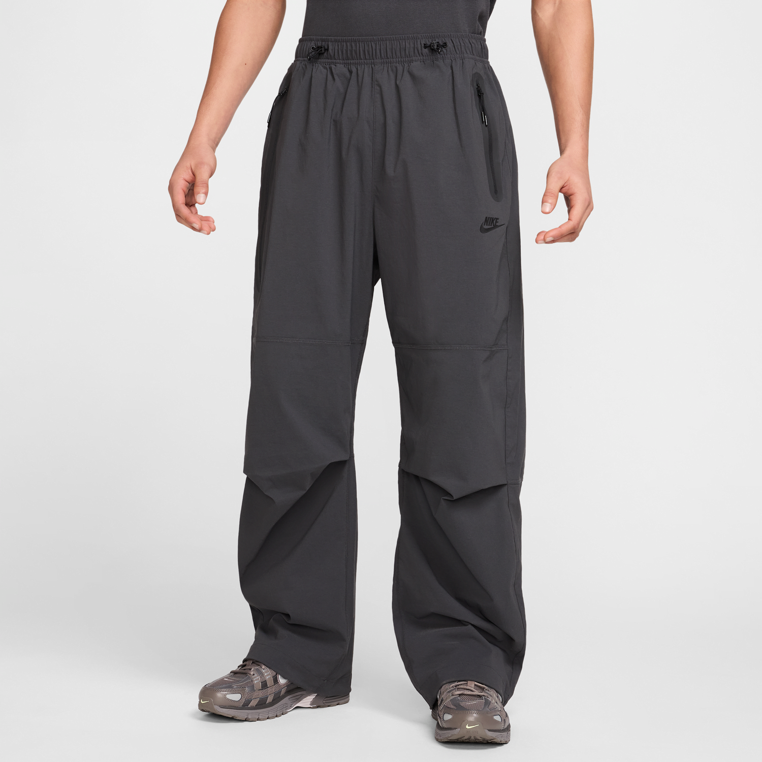 Tepláky Nike Nike Tech Woven Loose Fit Pants Šedá | HV6515-060, 1