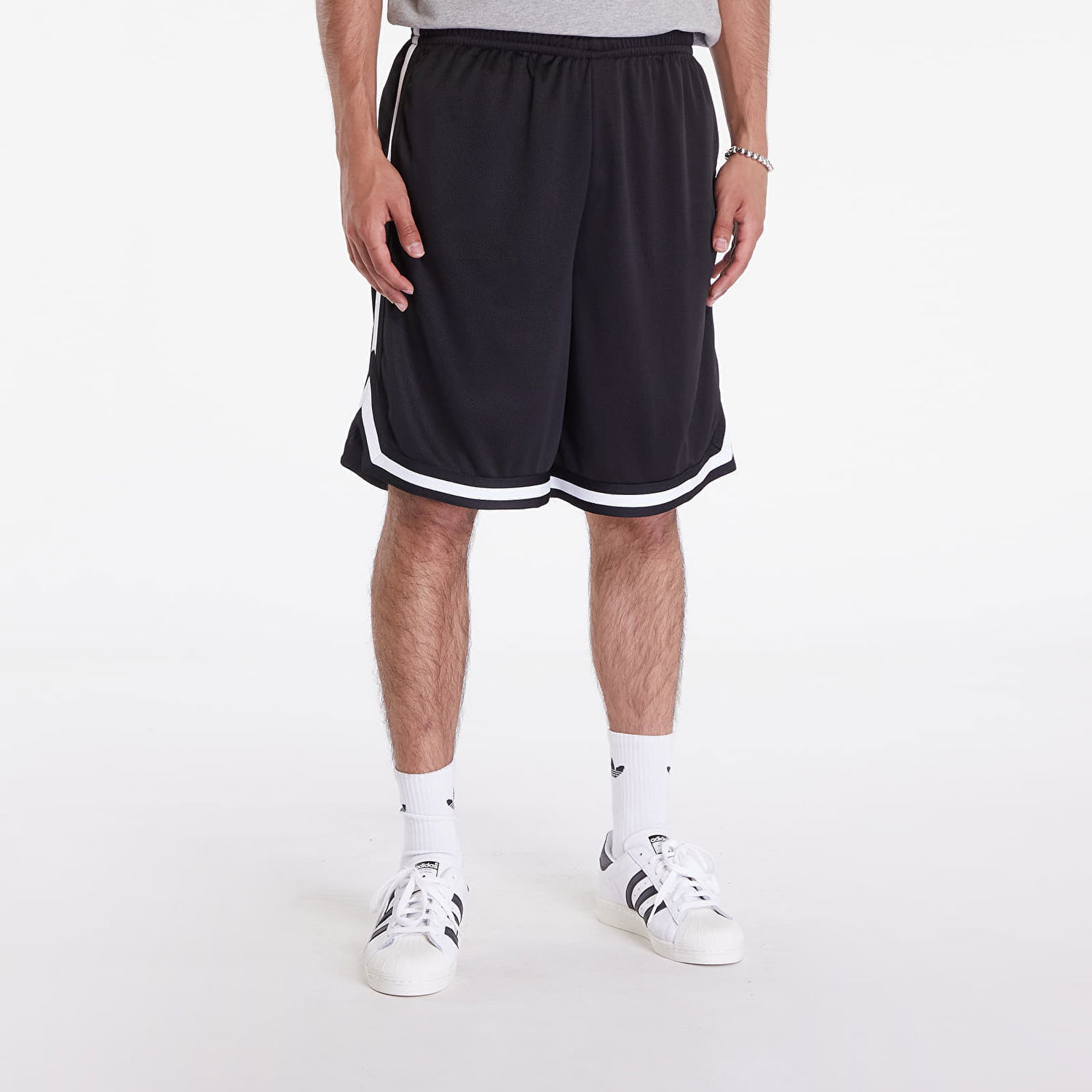Šortky Urban Classics Stripes Mesh Shorts Black/ Black/ White Čierna | TB243-00052, 0