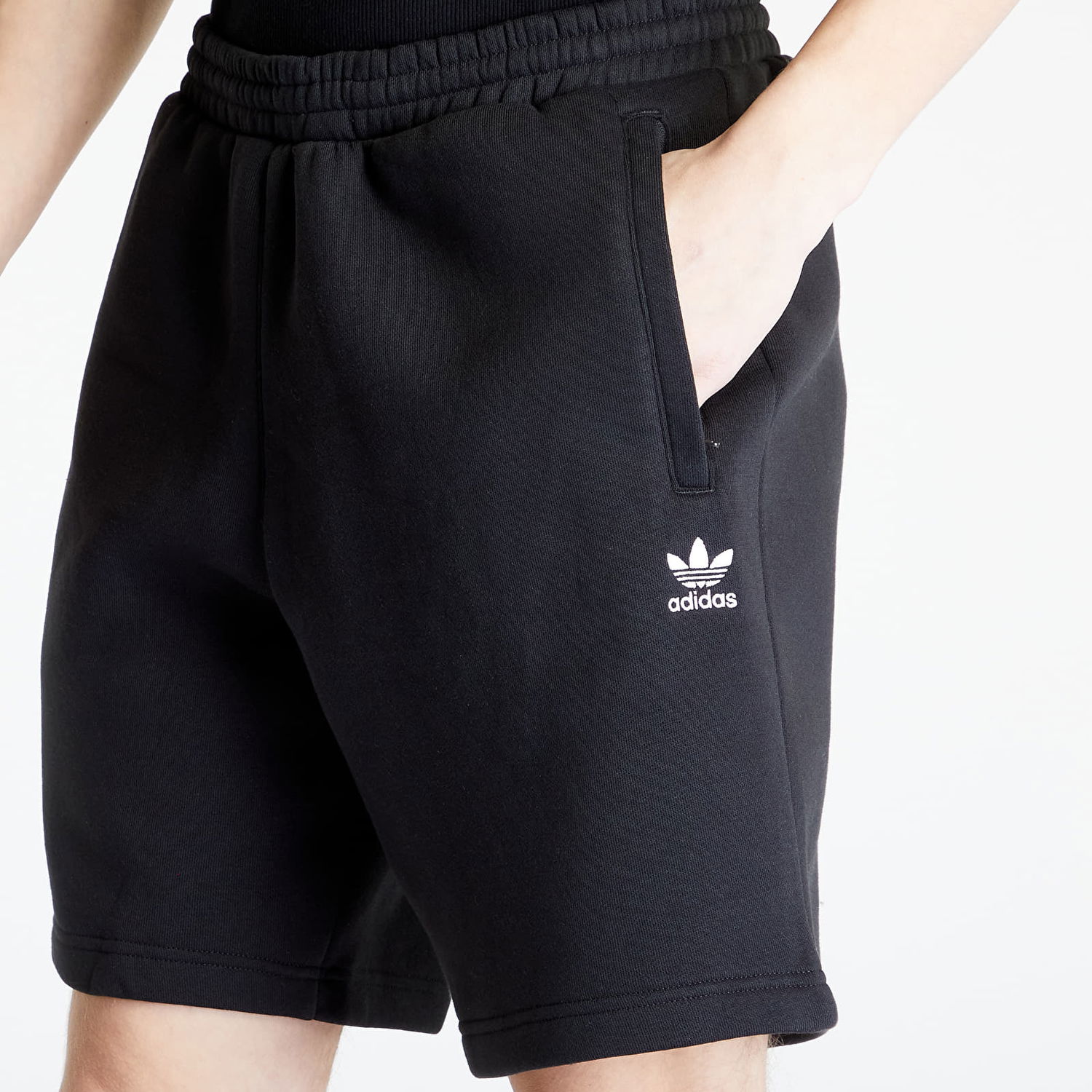 Šortky adidas Originals Essential Shorts Čierna | IA4901, 1
