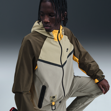 Vetrovka Nike Tech Windrunner Woven Full-Zip Jacket Hnedá | IB8956-276, 1