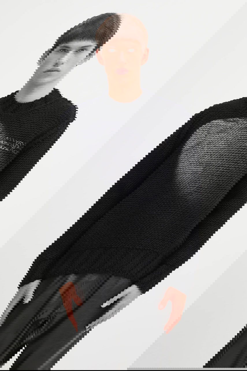 Sveter Maison Margiela Chunky Knit Sweater with Distressed Spotlight Effect and Signature Numbering Logo Čierna | SH2HL0029.M13173.900S, 0