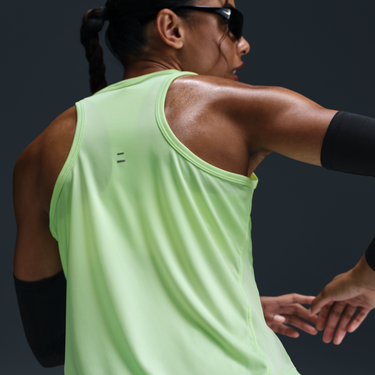 Tielko Nike Tempo Dri-FIT Running Tank Top Zelené | HV3809-701, 1