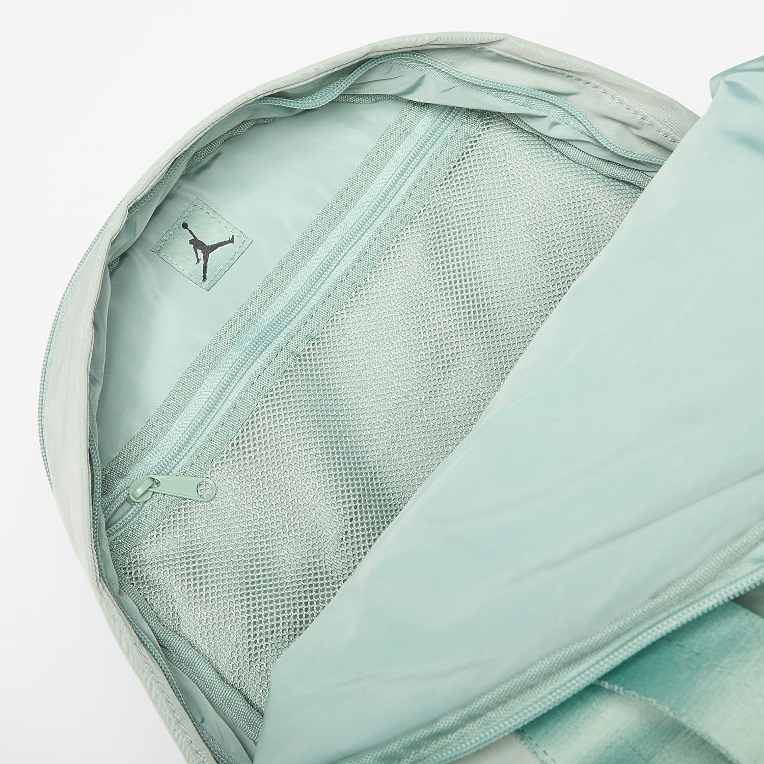 Batoh Jordan Jordan Alpha Backpack Jade Smoke 28 l Zelené | WA0868-EHS, 1
