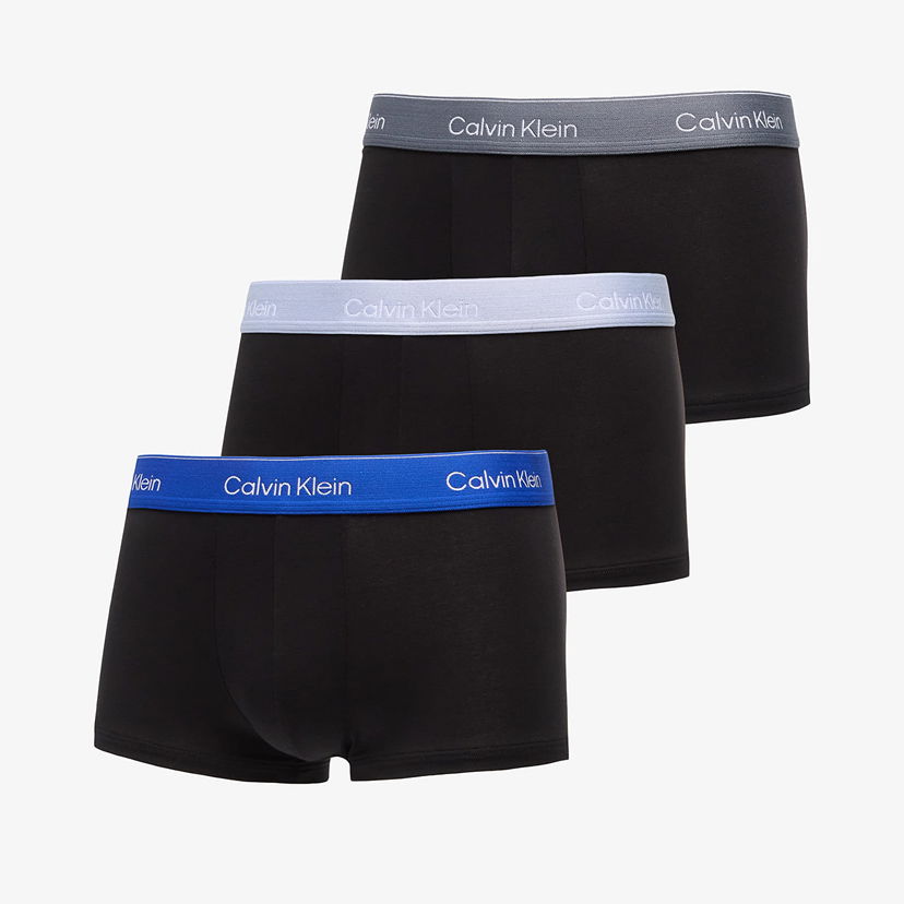 Boxerky CALVIN KLEIN Low Rise Trunk 3-Pack Čierna | LV00NB4389 R9B
