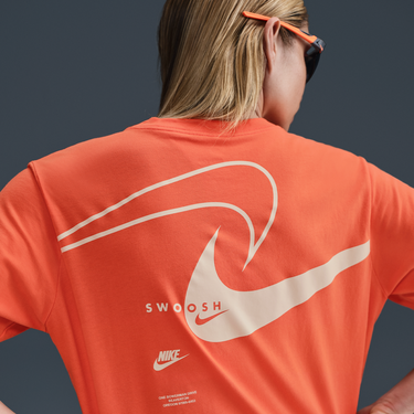 Tričko Nike Nike Sportswear Club Short-Sleeve T-Shirt Oranžová | HQ1698-842, 3
