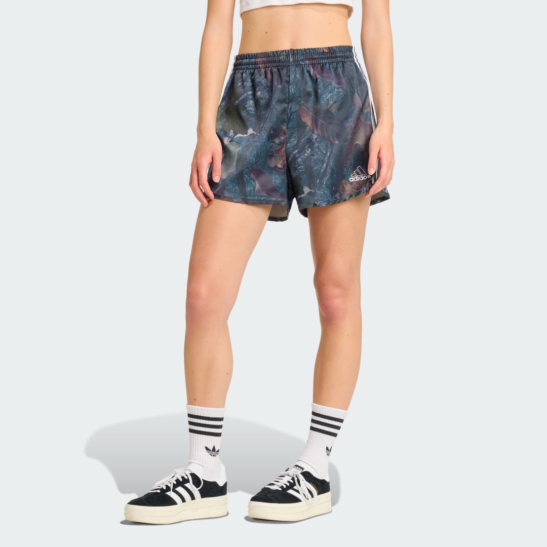 Šortky adidas Originals Originals Leaf Camo Print Satin Shorts Rôznofarebný | KE3739, 0