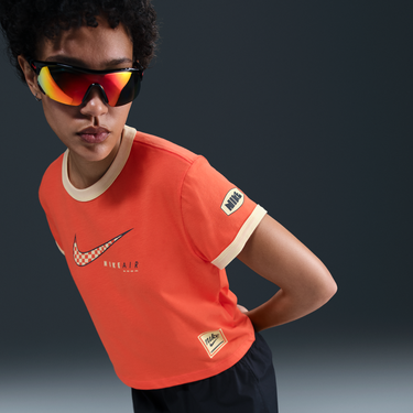 Crop Top Nike Sportswear Club Short-Sleeve T-Shirt Oranžová | HQ1707-842, 1