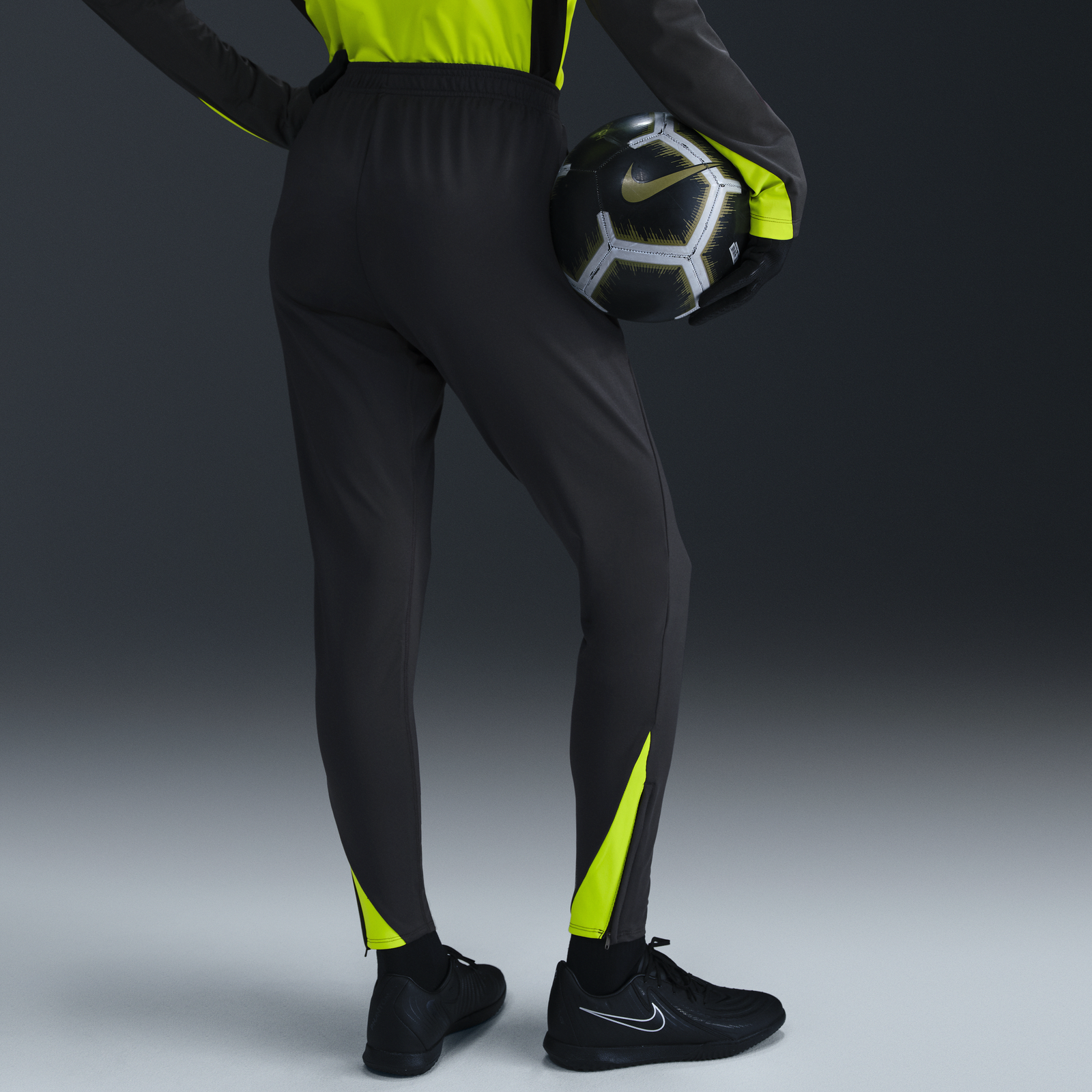 Dri-FIT Strike Football Pants