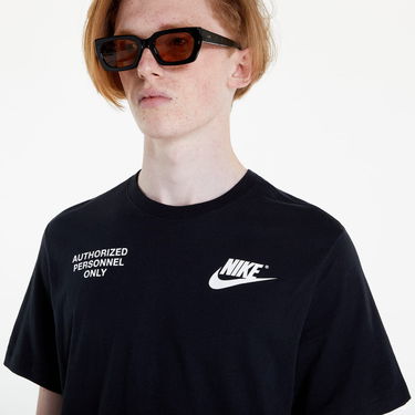 Tričko Nike Sportswear Tech Authorized Personnel T-Shirt Čierna | DO8323-010, 3