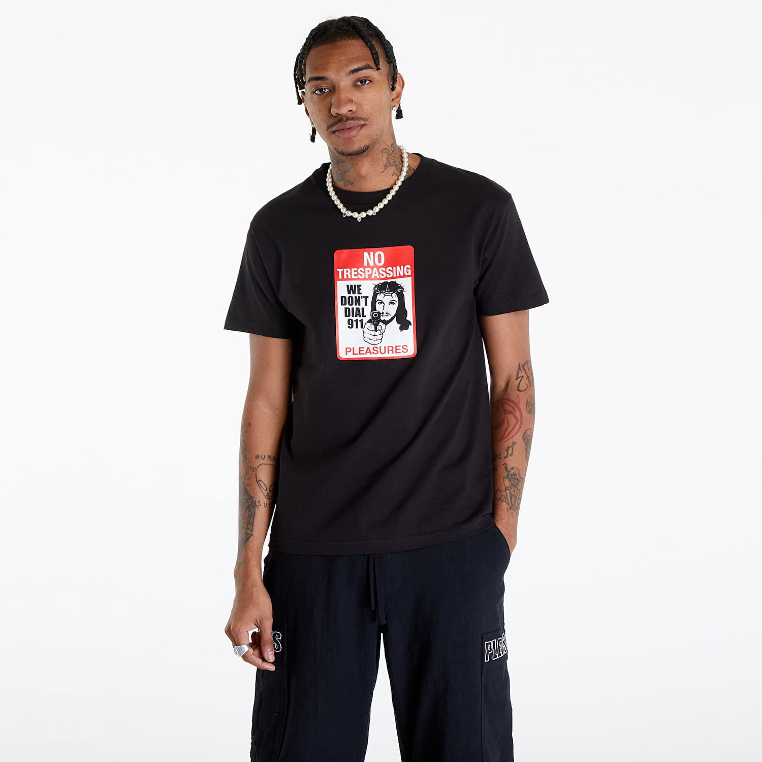 Tričko Pleasures Trespass T-Shirt Čierna | P24SP053 BLACK, 0