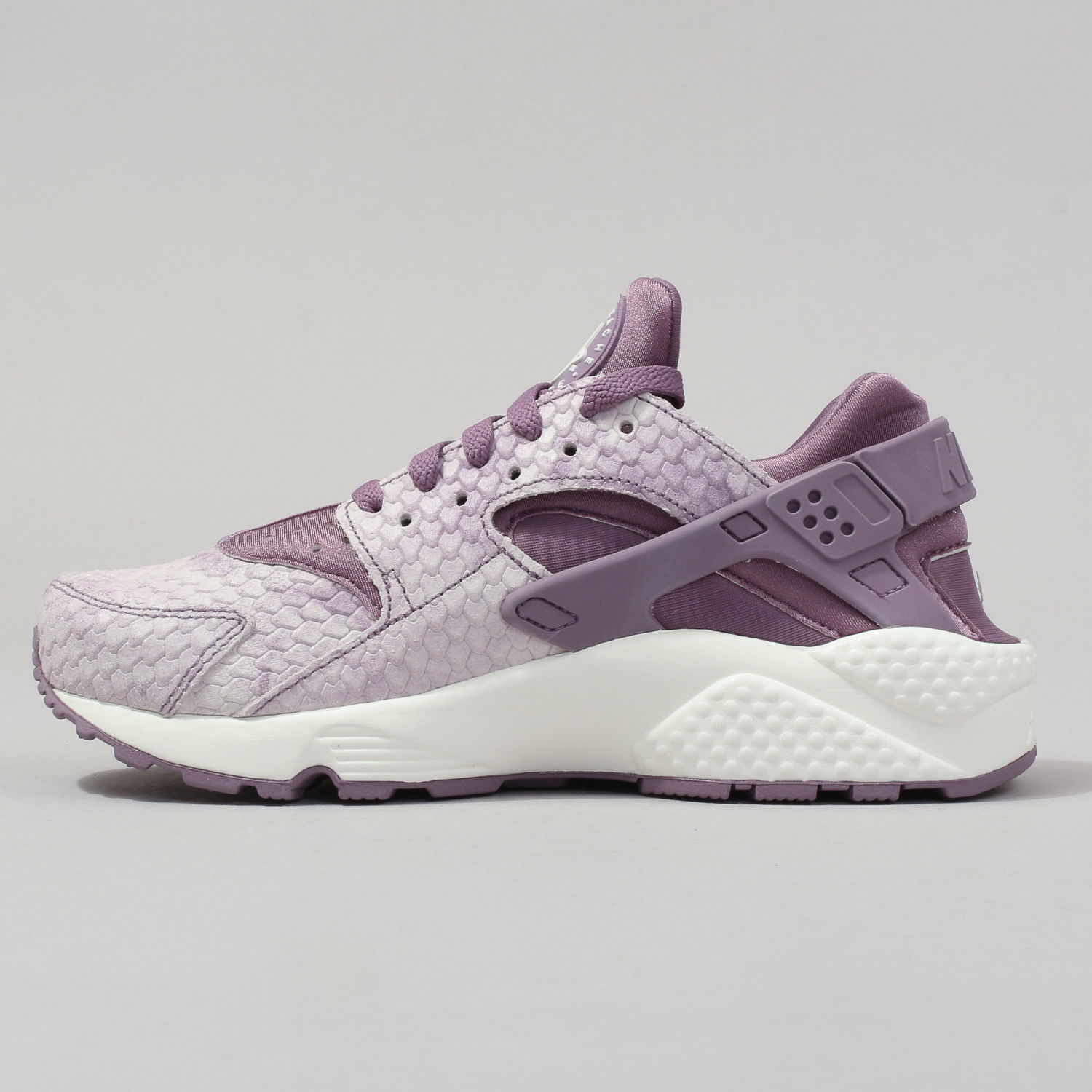 Tenisky a topánky Nike WMNS Air Huarache Run Premium Fialová | 683818-500, 1