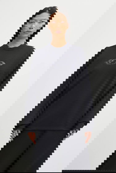 Tričko Maison Margiela MM6 Maison Margiela x Salomon Long-Sleeved T-Shirt Čierna | S52NH0036.M20139.899, 0