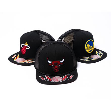 Recharge Trucker Chicago Bulls Black