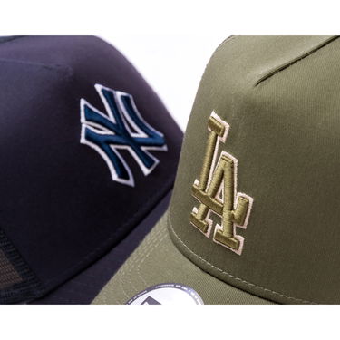 Šiltovka New Era New Era MLB Outline 9FORTY Trucker NY Yankees Adjustable Hat Navy | 60691070, 7