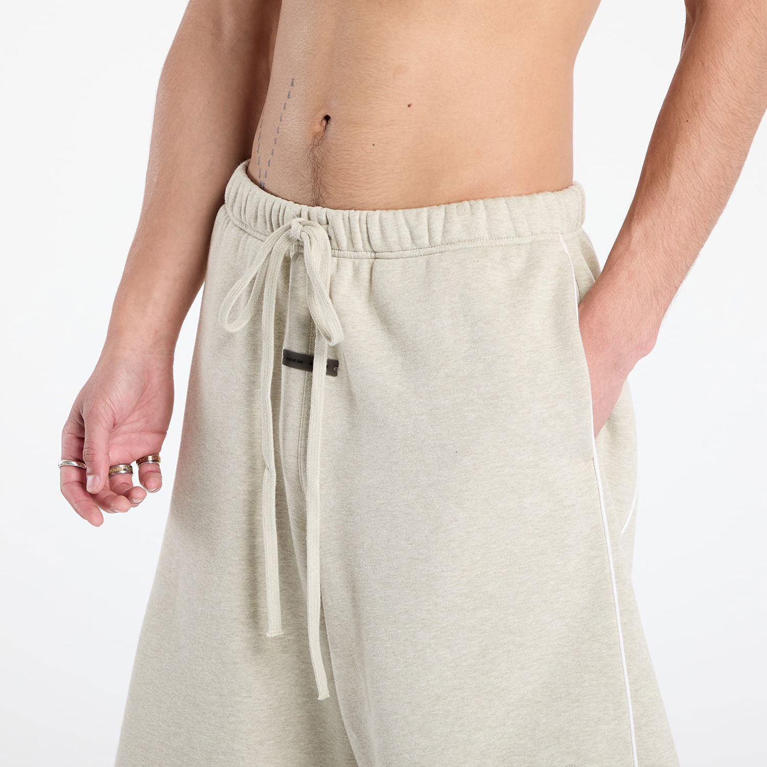 Šortky Fear of God Fear of God Essentials Relaxed Sweatshorts Béžová | 160SP254552F-312, 1