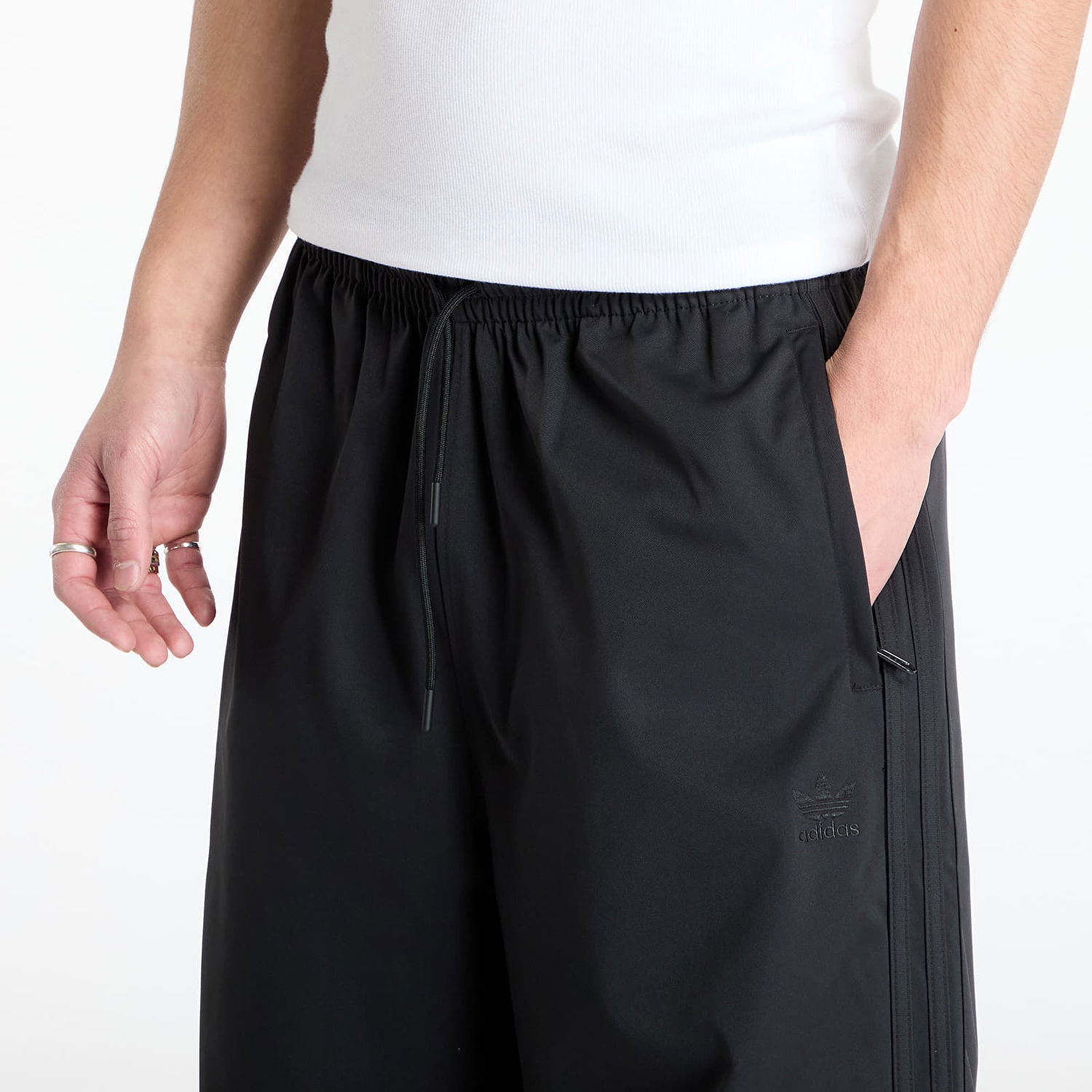 Tepláky adidas Originals Parachute Pants Čierna | IY2075, 1
