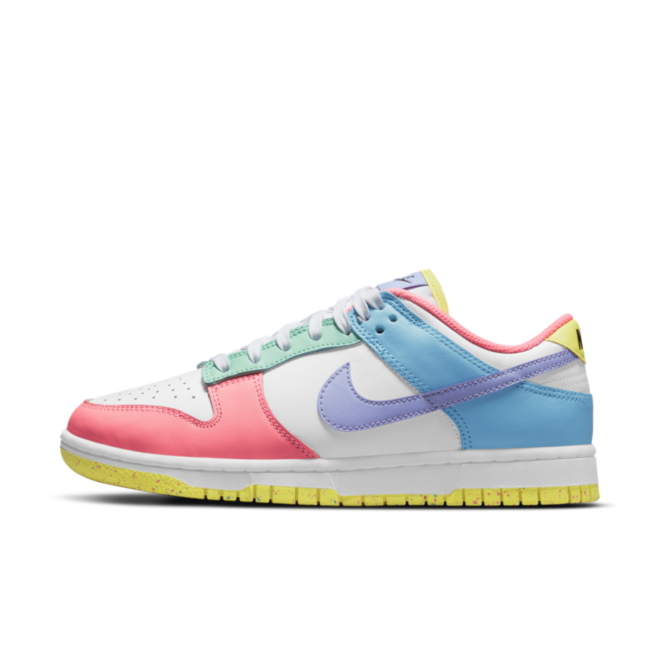 Dunk Low SE "Easter" W