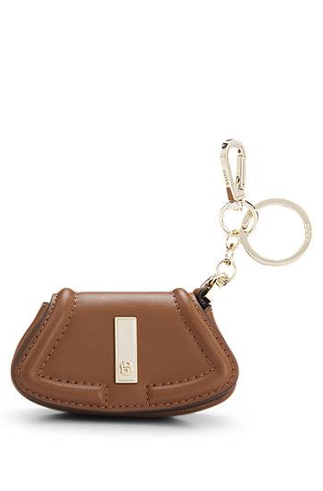 Kľúčenka BOSS Ariell Nappa Leather Charm Key Ring Hnedá | 50558109, 0