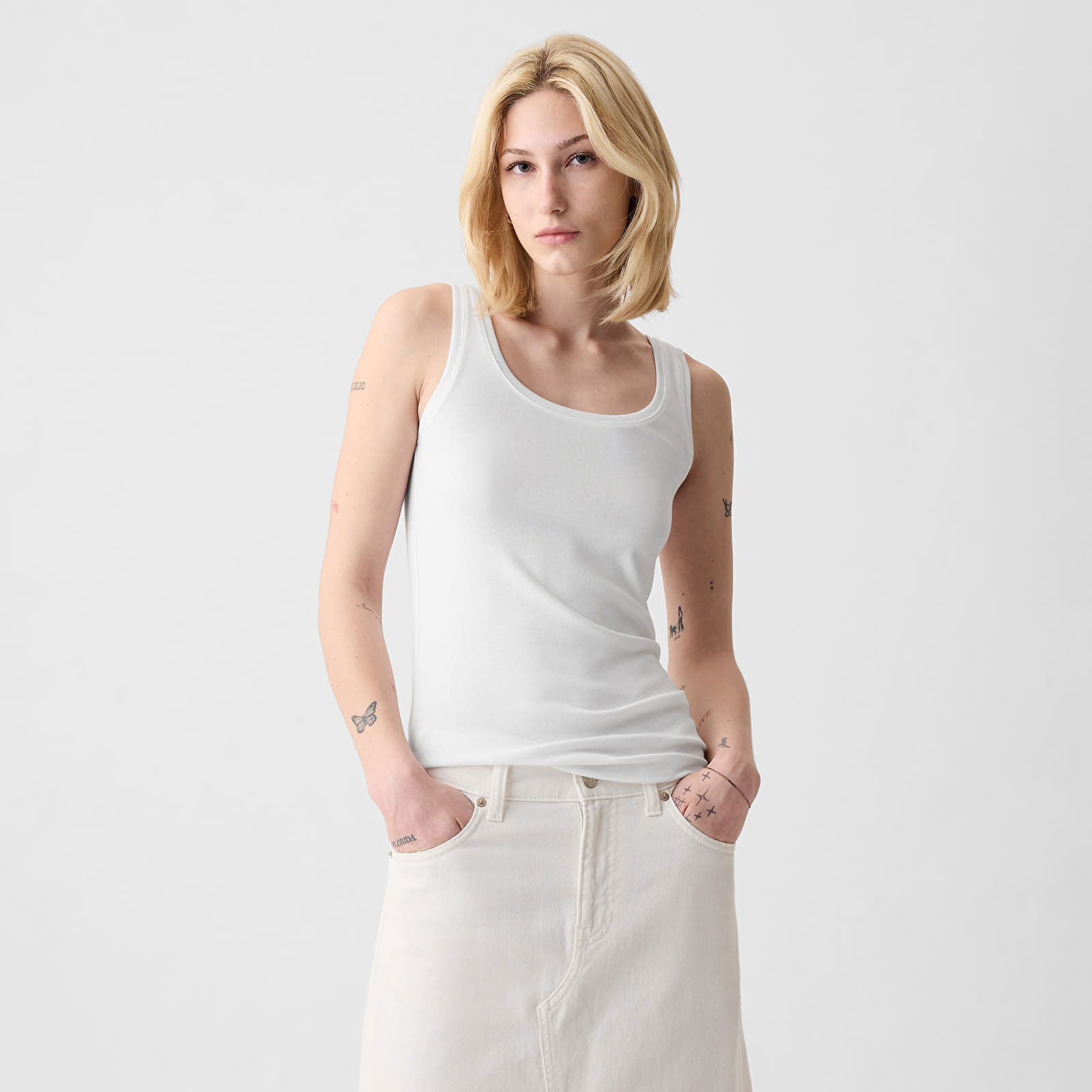 Modal Tank Fresh White