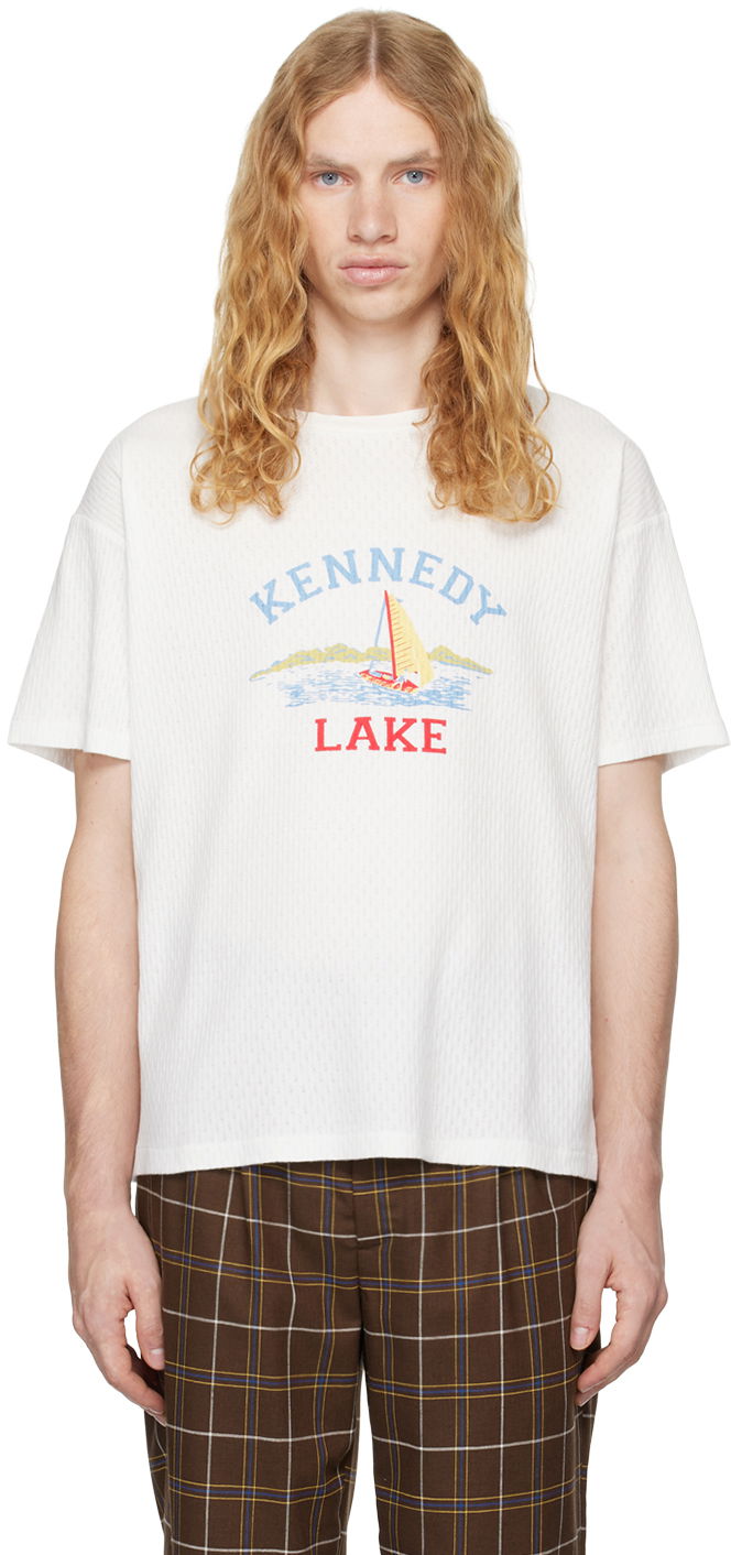 Tričko Bode Kennedy Lake Graphic Print T-Shirt Biela | MRF24CS010