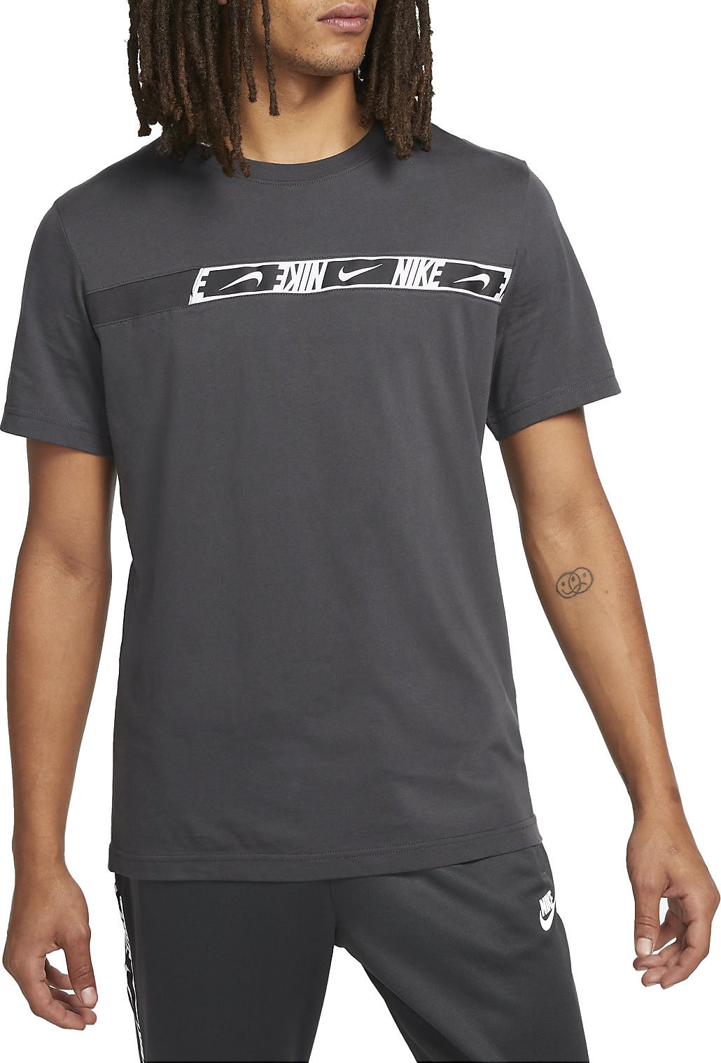 Tričko Nike T-shirt Sportswear Repeat Šedá | dm4675-070, 0